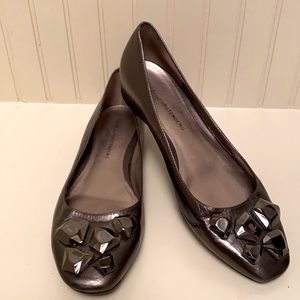 Diane Von Furstenberg leather flats